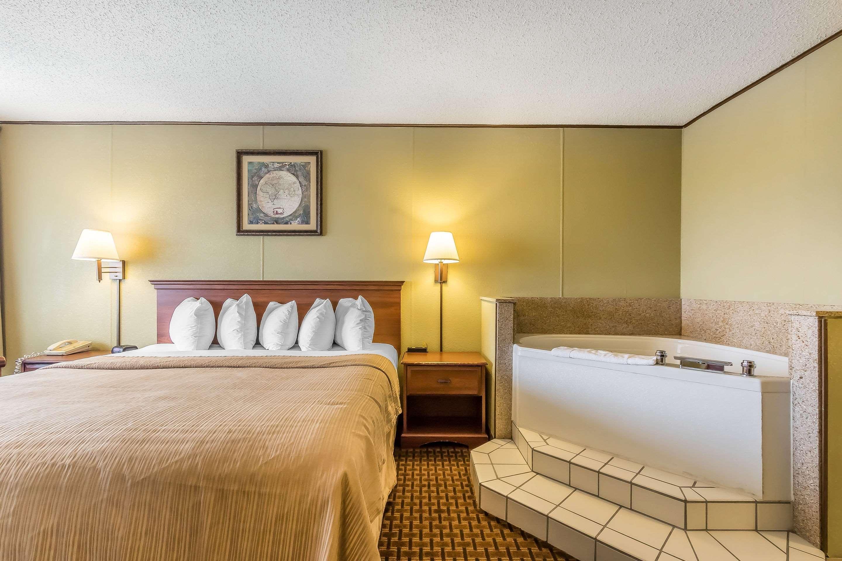 Quality Inn Branson On The Strip Exteriör bild