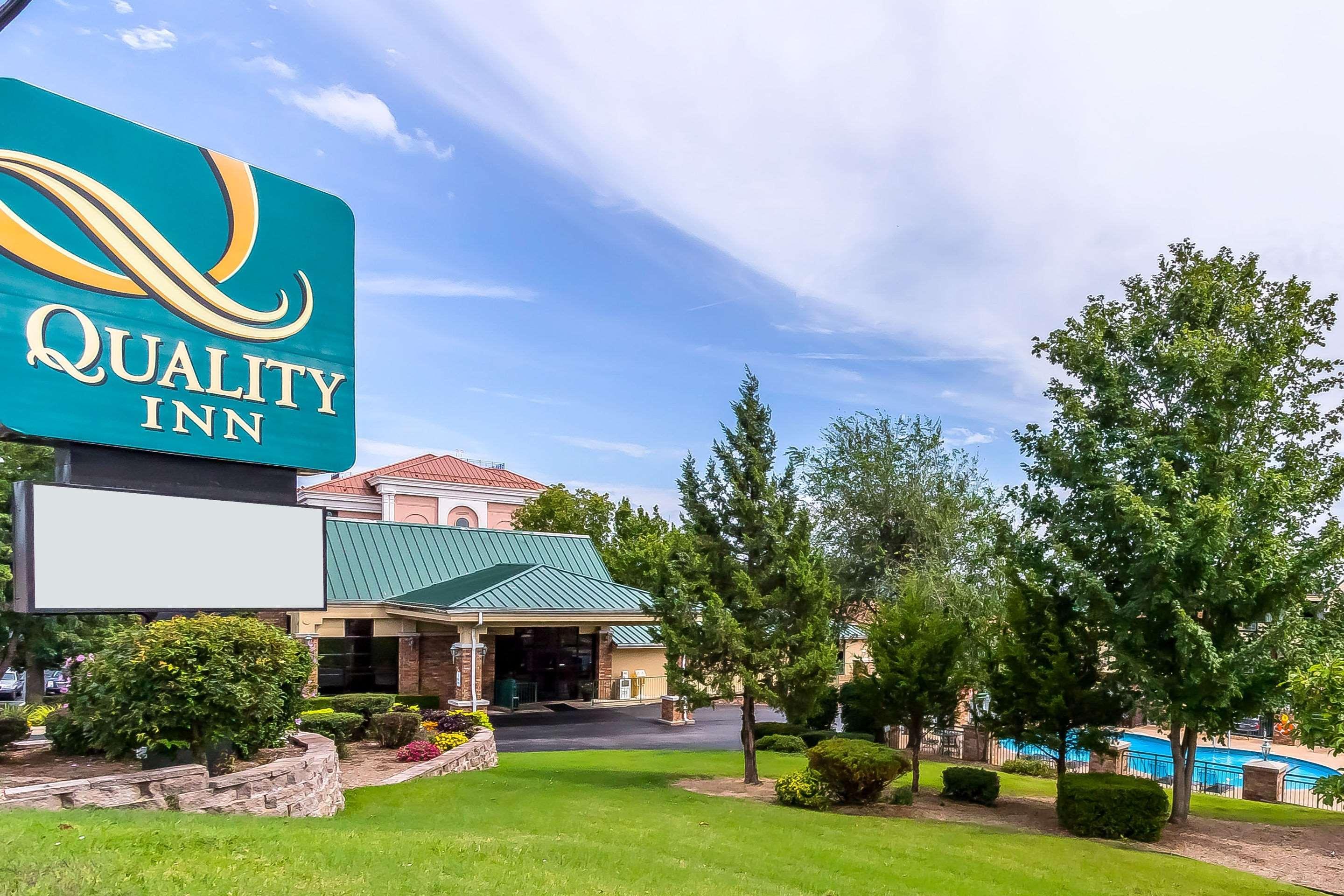 Quality Inn Branson On The Strip Exteriör bild